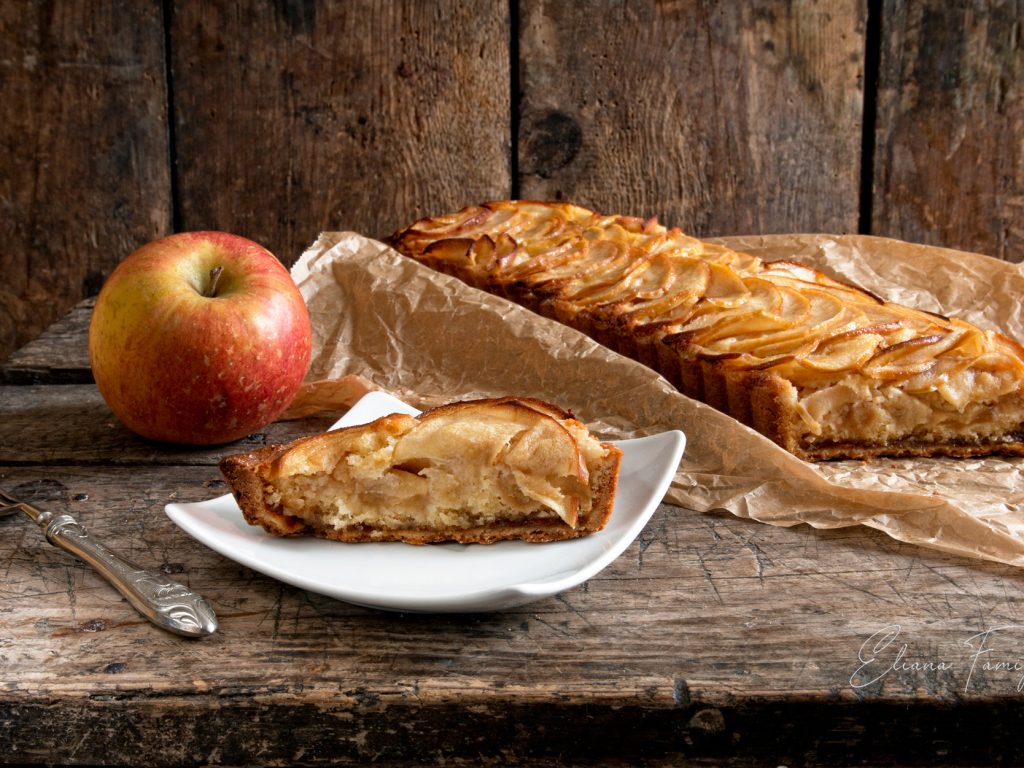 Crostata di mele e crema frangipane