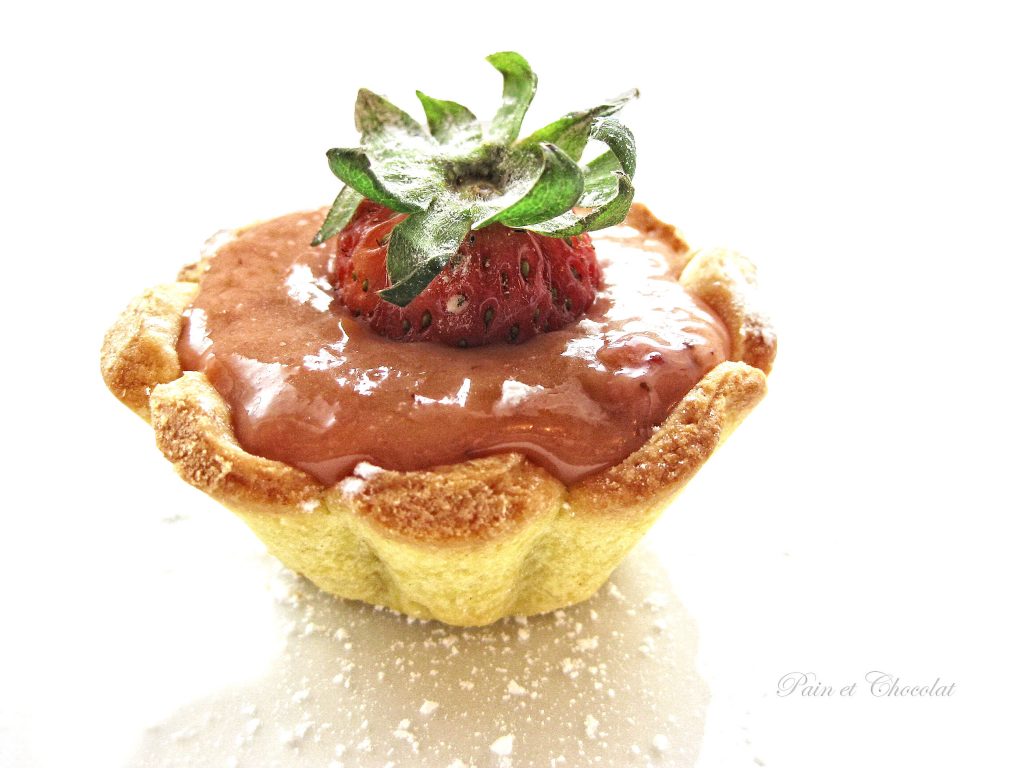 Tartellette allo Strawberry curd