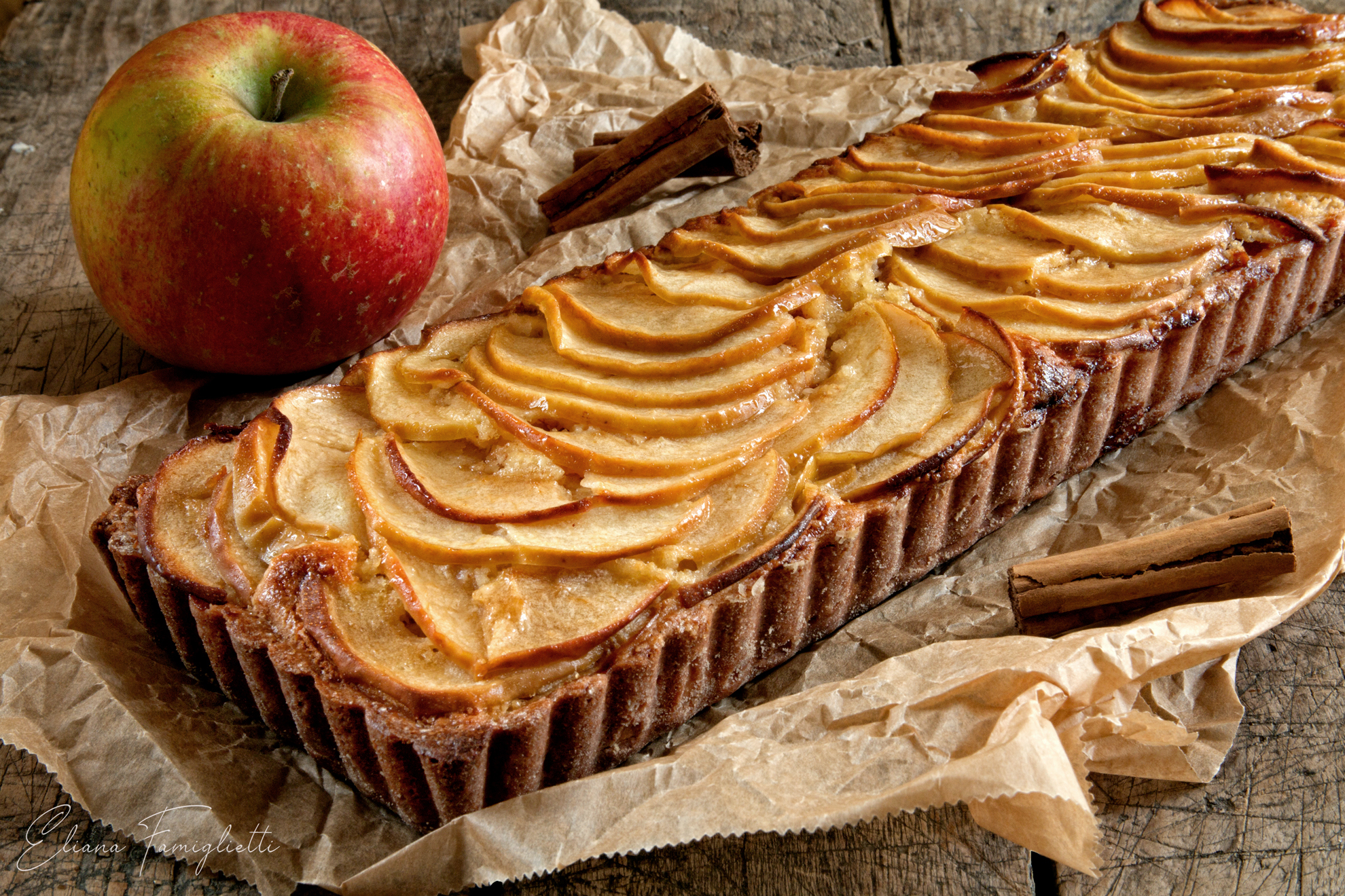 Crostata di mele e crema frangipane