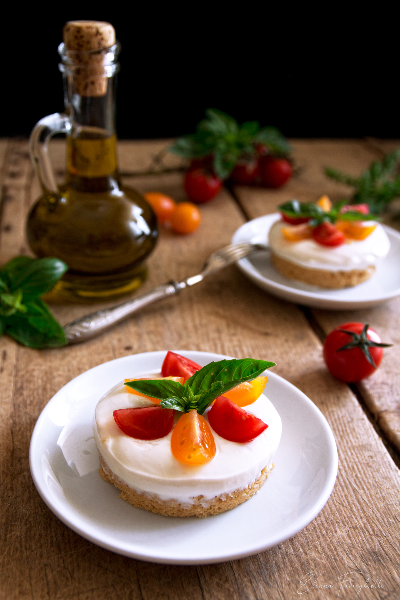 Cheesecake salata con ricotta e pomodorini